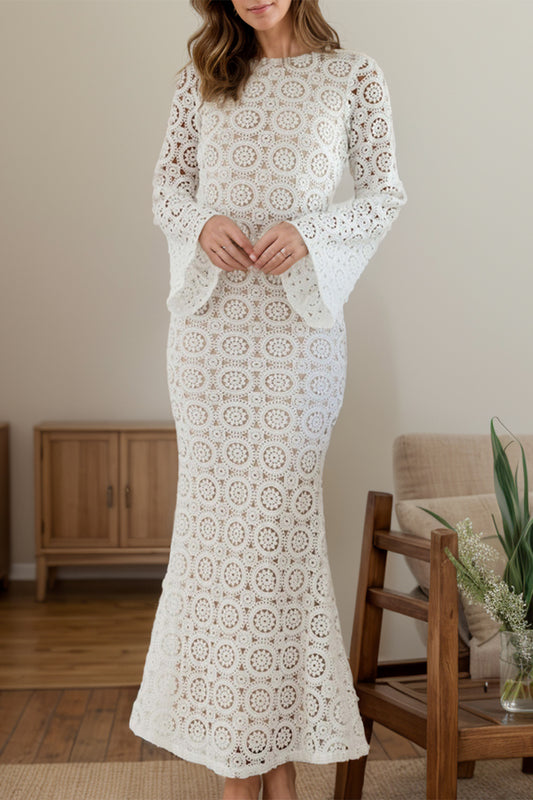 Newly Engaged Lace Backless Round Neck Flare Sleeve Dress